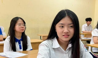 Hà Nội bổ sung điểm chuẩn vào lớp 10: Trường top đầu hạ điểm, 2 trường tuyển nguyện vọng 'tràn'