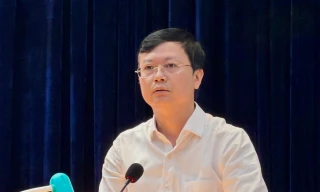 Hà Nội nói không với 'phí giữ chỗ', 'đặt cọc' khi tuyển sinh