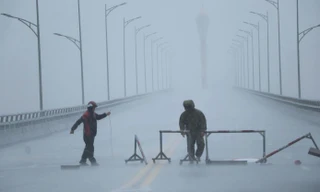 Bộ trưởng Bộ GD&ĐT gửi công điện yêu cầu đảm bảo an toàn cho học sinh trong bão số 5