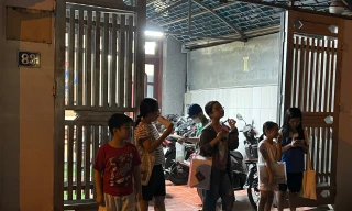  Khi học sinh trường chuyên đóng cửa, nhốt mình vì áp lực thi trượt 