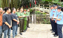 Trục xuất 6 người Trung Quốc nhập cảnh trái phép vào Việt Nam