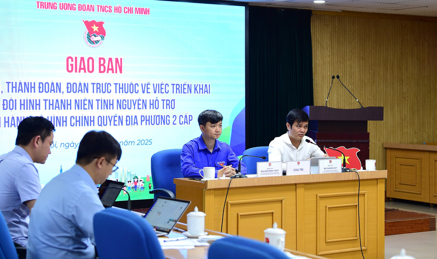 Công tác thông tin, báo cáo được tổ chức thường xuyên, thông suốt từ cấp Trung ương đến cơ sở. giaoban-2cap2.jpg