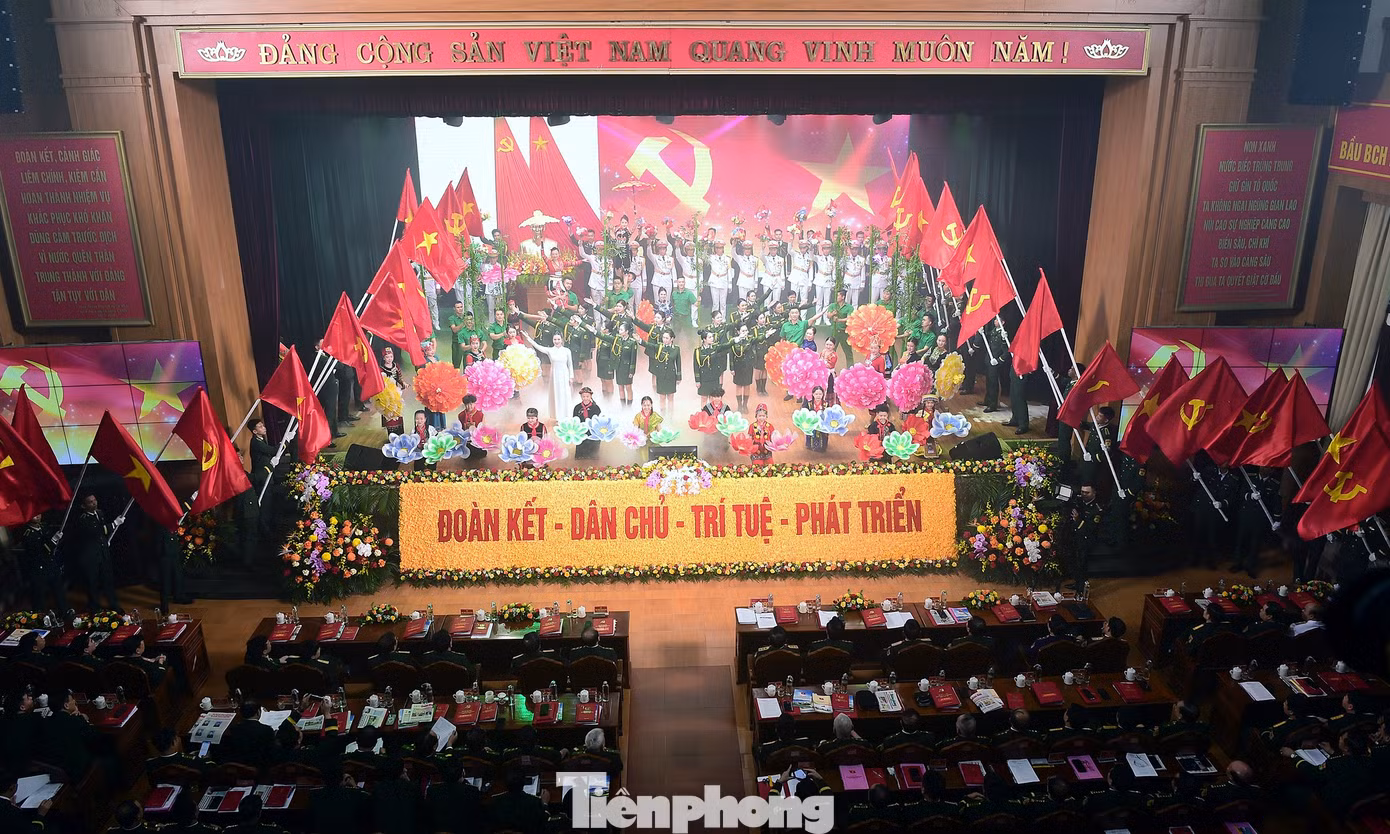 tp-daihoi-bodoibienphong40.jpg