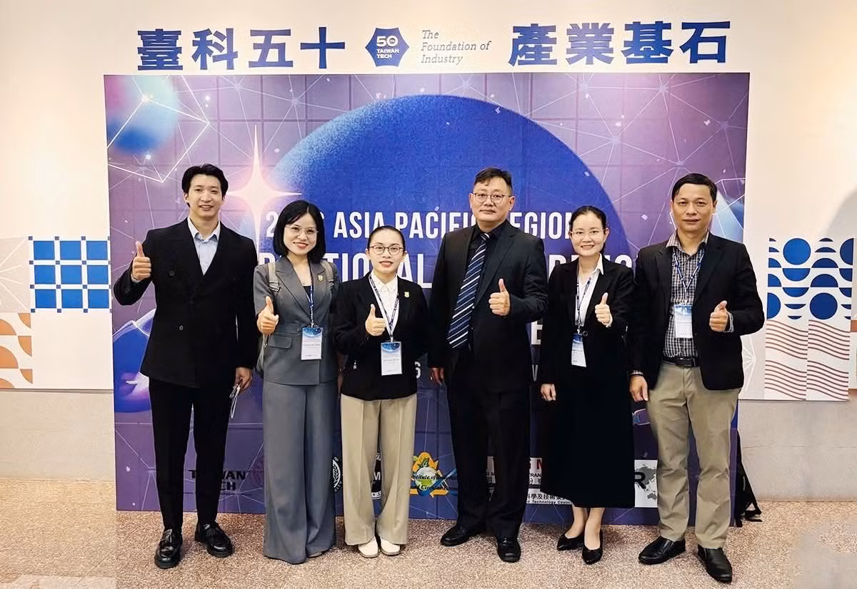 9e349571-eecc-4c78-a01d-f5c03f6a60e0.jpg
