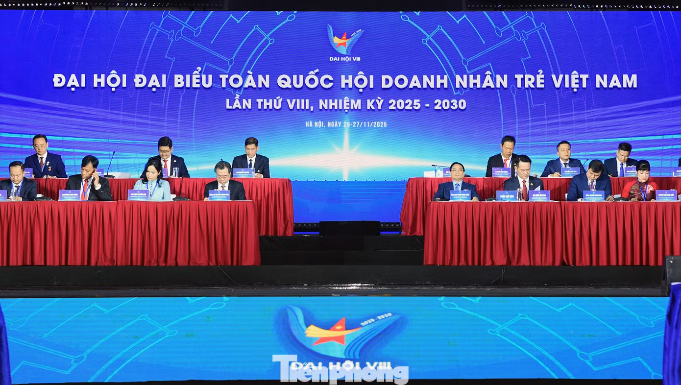 tp-doanhnhantre-daihoi-trongthe3.jpg