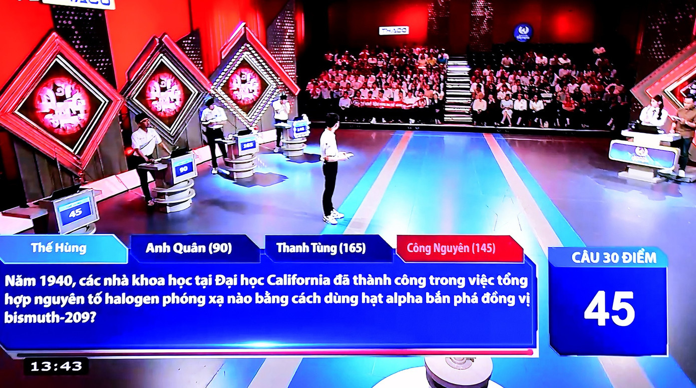 Công Nguyên giành điểm từ lượt thi Về đích của Thế Hùng. tienphong-olympia-thang3quy3.jpg