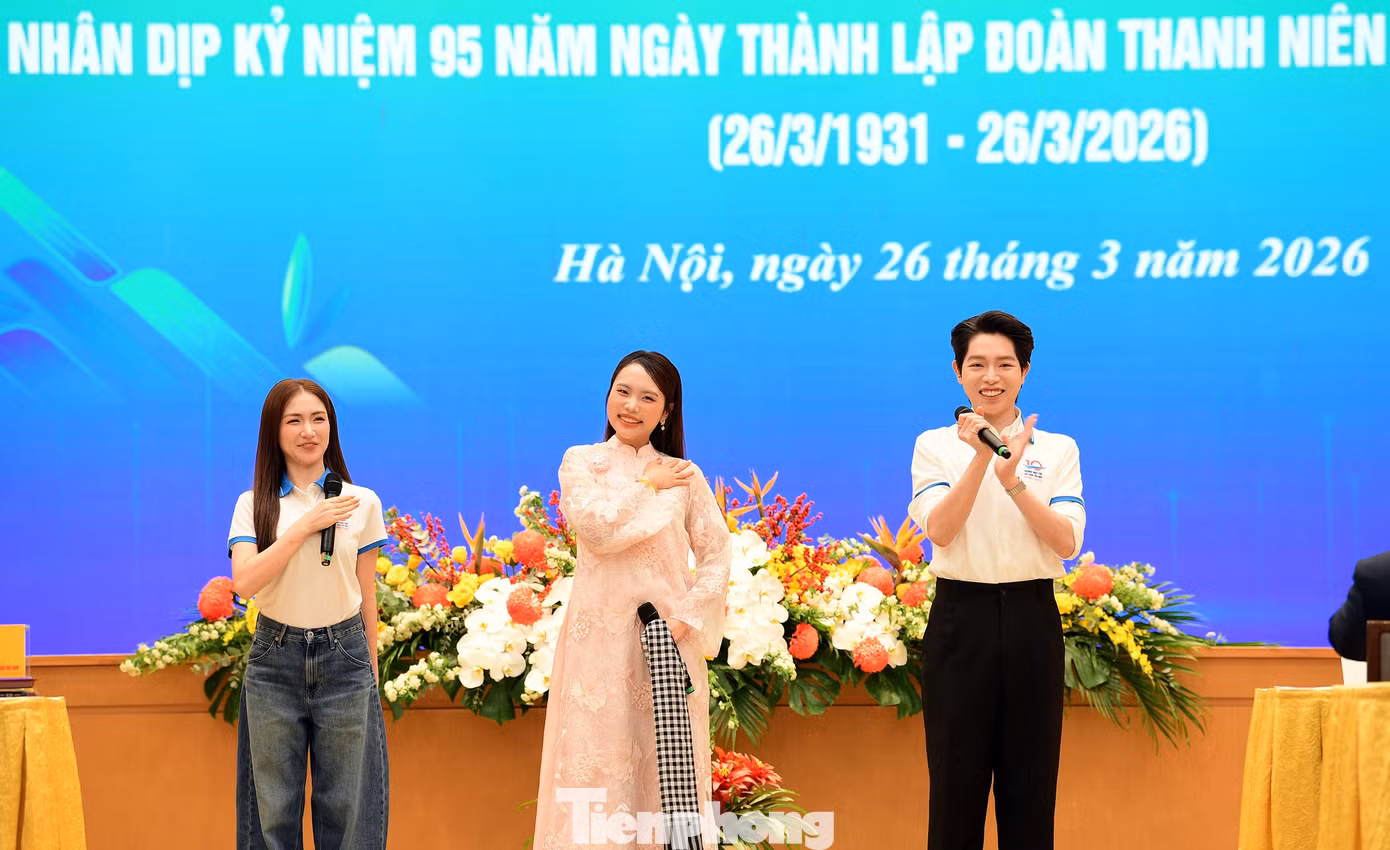 tp-thutuong-vannghe-thanhnien23.jpg