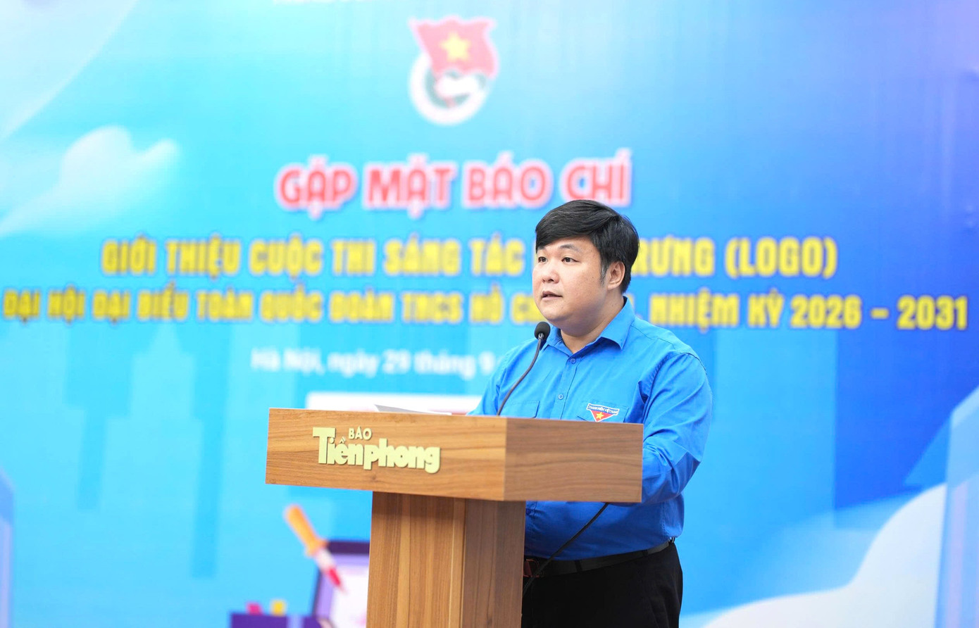 Anh Nguyễn Thái An thông tin giới thiệu cuộc thi. Ảnh: Hoàng Mạnh Thắng tienphong-logo-daihoi.jpg