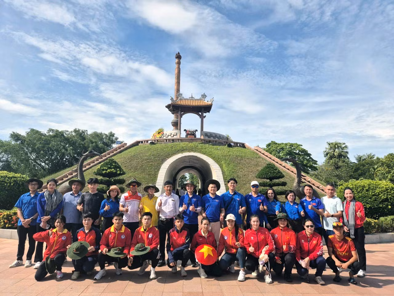 tienphong-venguon-vandongvien1.jpg