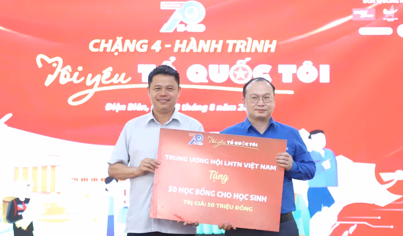 tienphong-toiyeutoquoctoi.jpg