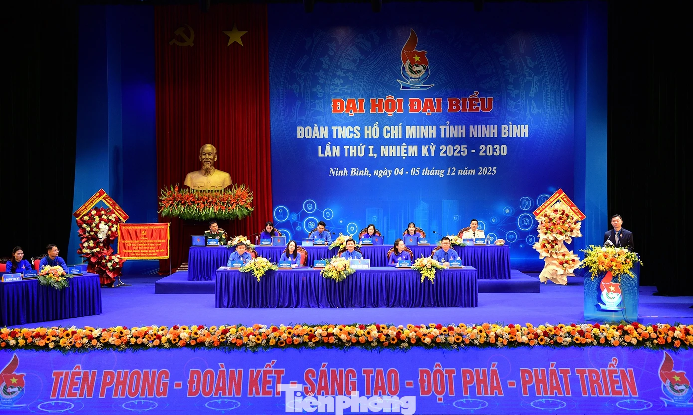 tp-daihoidoan-ninhbinh-lanhdao5.jpg