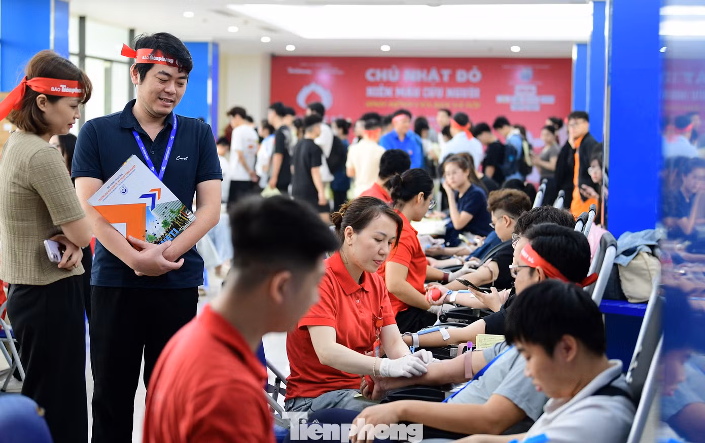 tp-chunhatdo-hienmau-kinhte-kythuat-congnghiep29.jpg