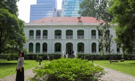 Bên trong dinh thự cổ hơn 150 tuổi nằm giữa phường đắt đỏ nhất TPHCM
