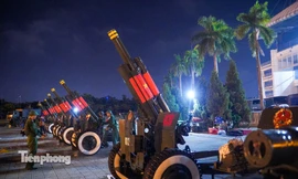 Vận chuyển dàn pháo lễ tham gia sự kiện A80 về trung tâm Hà Nội