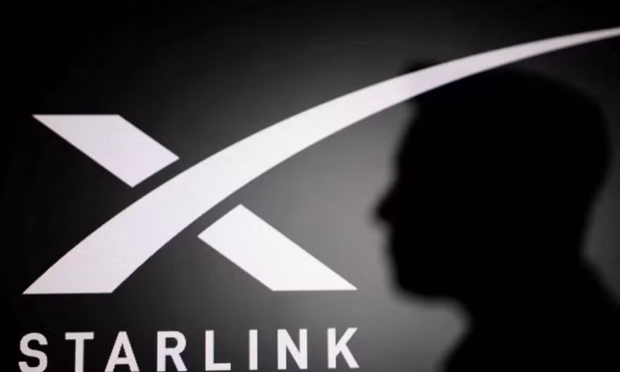 Cựu thủ tướng Israel thừa nhận chuyện lén đưa hàng vạn thiết bị Starlink vào Iran