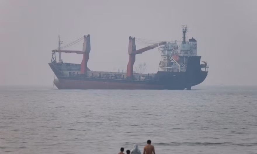 Mỹ - Iran kết thúc đàm phán gián tiếp, số phận eo biển Hormuz vẫn lơ lửng