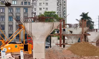 Những trụ cầu vượt đầu tiên tại nút giao gần 786 tỷ đồng ở Hà Nội