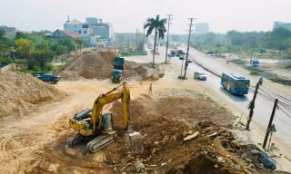 Toàn cảnh công trường cao tốc hơn 5.000 tỷ đồng nối Đại lộ Thăng Long - Hòa Bình 