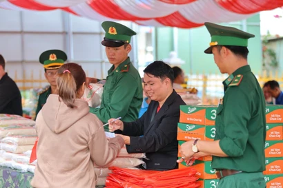 Hành trình ‘Tôi yêu Tổ quốc tôi’ ý nghĩa tại biên giới Gia Lai