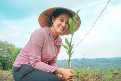 Nữ cử nhân về quê làm giàu từ mô hình nông nghiệp sạch