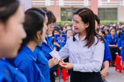 Cử tri trẻ sẵn sàng cho ngày hội non sông Việt Nam