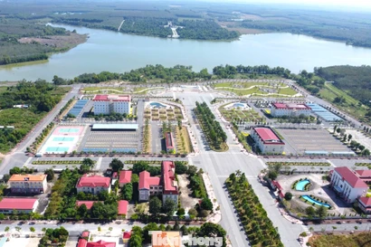 Trung tâm hành chính một xã ở TPHCM đẹp như tranh bên ‘bản giao hưởng ký ức’