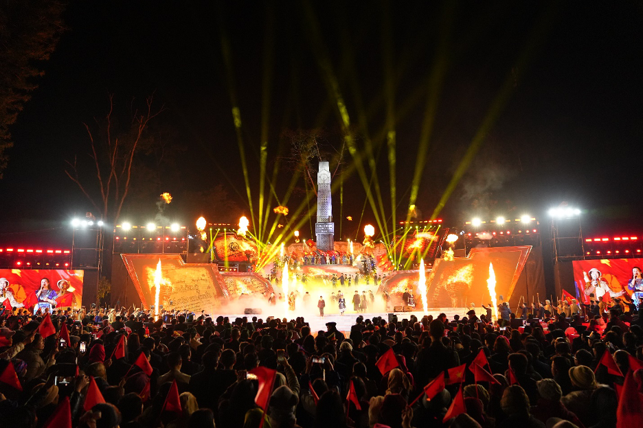 Không khí hào hùng xúc động tại điểm cầu Cao Bằng