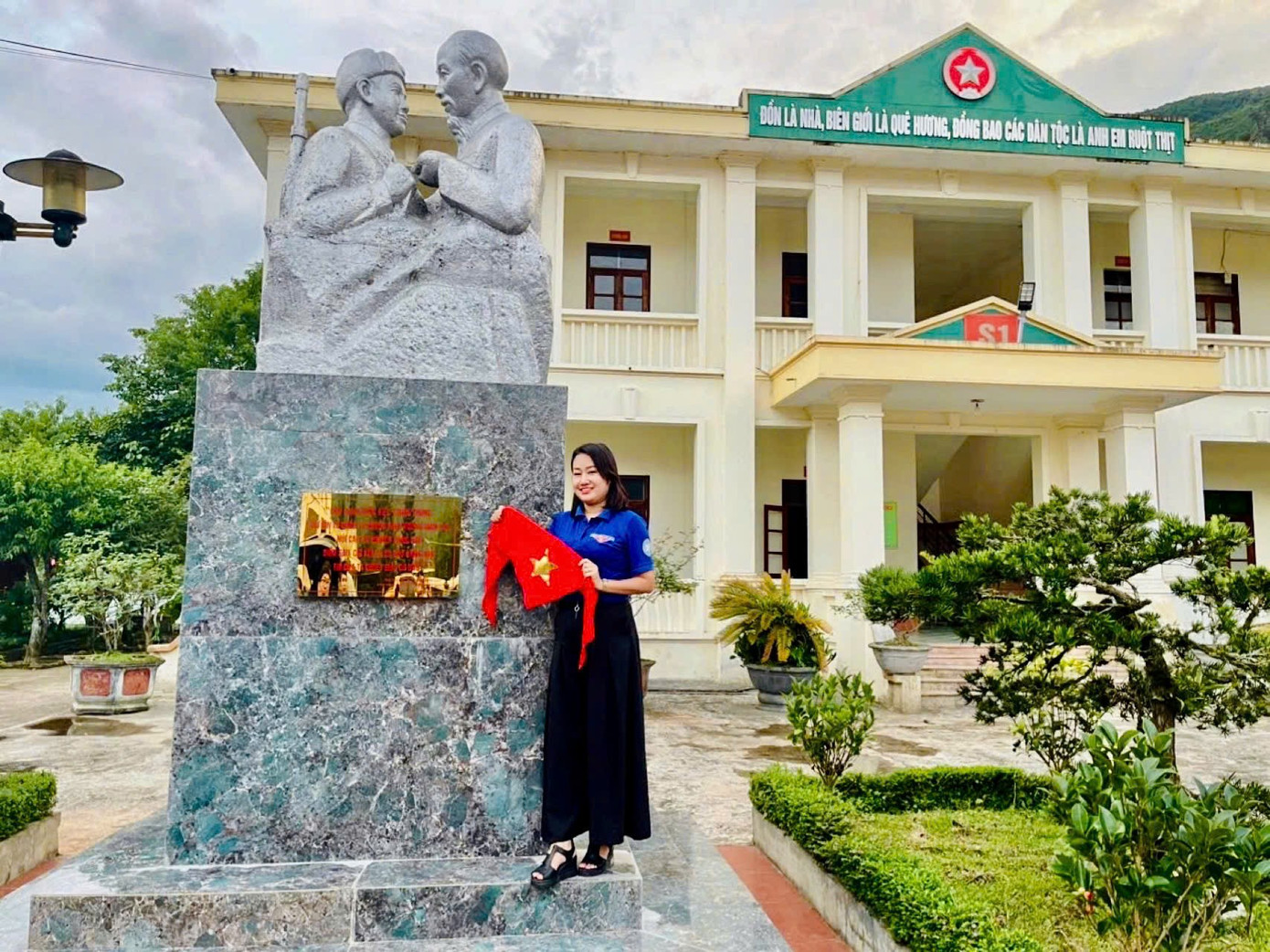 Dược sĩ Nguyễn Thị Thu Hà - Ủy viên Ban thường vụ Đoàn trường Cao đẳng y tế Hà Đông. z6869474582898-383a017ad6ce5ce5f943de91ce2dead4.jpg