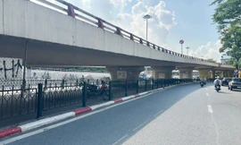 Đã di dời 3 trên 4 bãi xe ra khỏi gầm cầu tại Hà Nội