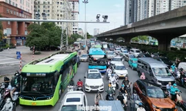 Hà Nội đặt mục tiêu 'người dân nội thành đi 500 mét có điểm kết nối xe buýt'