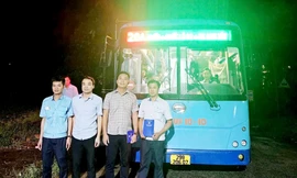 Tuyến buýt 'vượt sông Hồng', kết nối xã đảo xa nhất Thủ đô