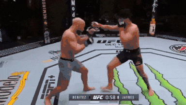 Võ sĩ UFC lên gối ‘sấm sét’, đối thủ ngã rạp xin hàng