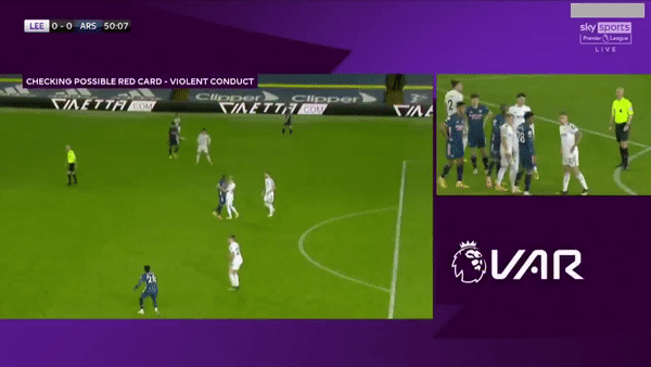 Nicolas Pepe dùng ‘thiết đầu công’, Arsenal chia điểm cay đắng