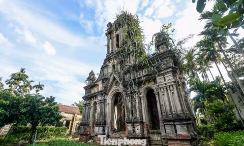 Nhà thờ bỏ hoang ở Ninh Bình
