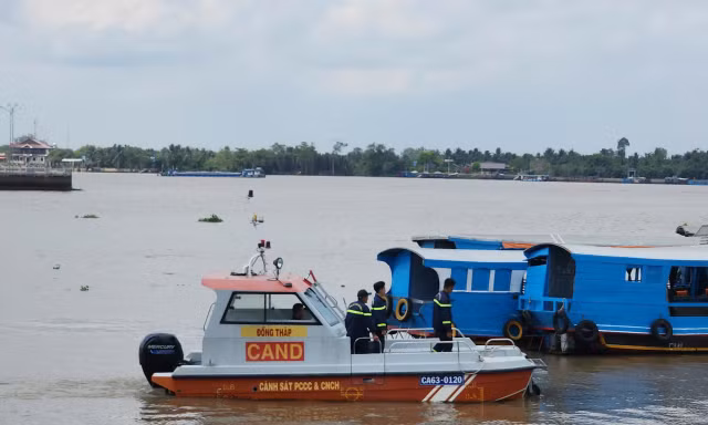 Hai người mất tích sau tiệc sinh nhật trên tàu ở Đồng Tháp