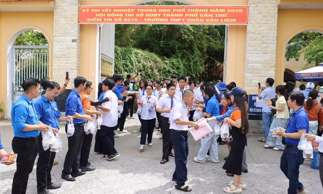 Cần trả lại đúng mục tiêu cho từng kỳ thi