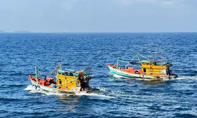 Hai ngư dân rơi xuống biển ở Phú Quốc, đã tìm được một thi thể