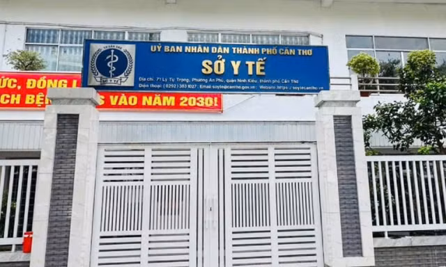 Chủ tịch UBND TP. Cần Thơ phê bình lãnh đạo Sở Y tế