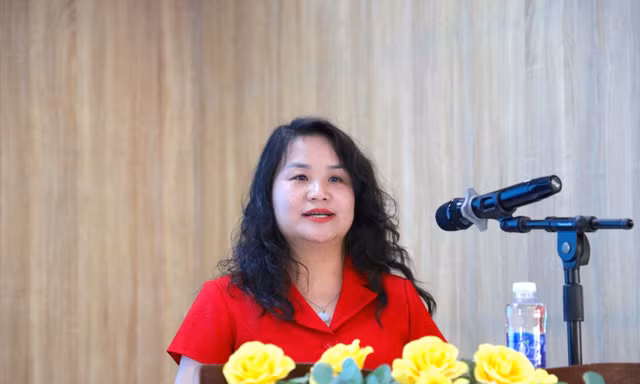 Ứng cử viên đại biểu Quốc hội tiếp xúc cử tri An Giang, nêu giải pháp gỡ 'điểm nghẽn' sinh kế