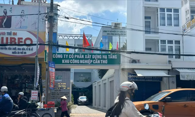 Vụ biếu xén hàng chục nghìn USD cho nguyên Bí thư thành ủy, Chủ tịch UBND TP Cần Thơ từ đâu lộ sáng?