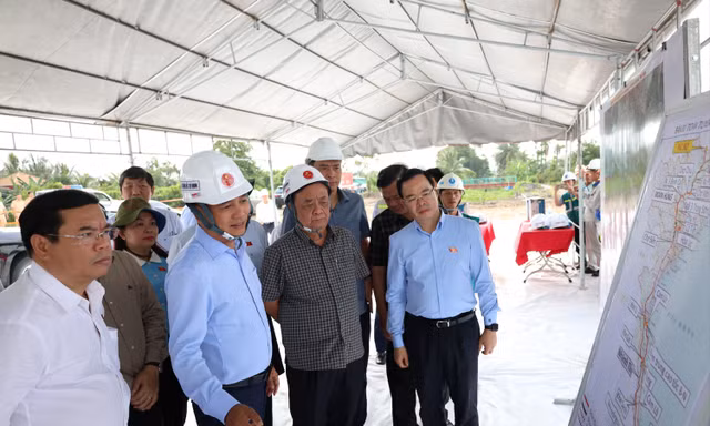 Lý do đường Hồ Chí Minh đoạn An Giang - Cà Mau chậm tiến độ