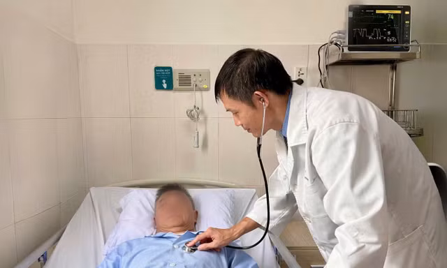 Cứu sống ngoạn mục bệnh nhân ngưng tim 45 phút tại Cần Thơ