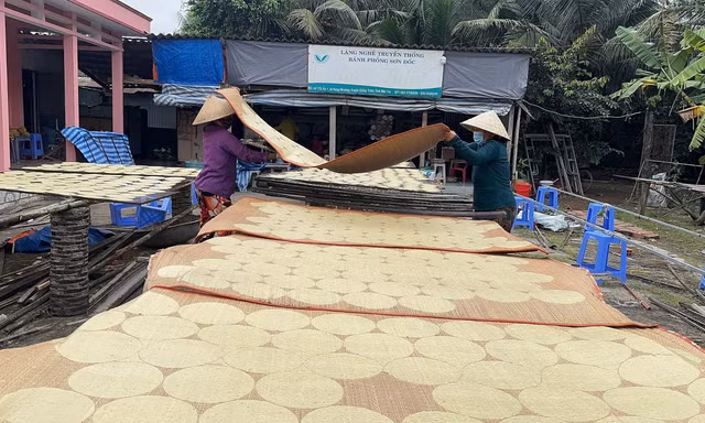 Làng bánh di sản trăm năm ở Vĩnh Long vào mùa Tết