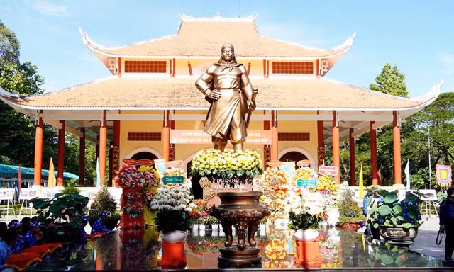 Đồng Tháp đón nhận hai di sản văn hóa phi vật thể quốc gia 
