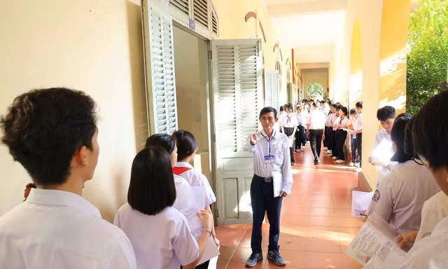 Cần Thơ giảm hơn 1.000 hiệu trưởng, hiệu phó khi sắp xếp lại trường công