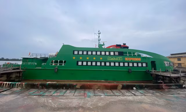 Vụ cưỡng chế tàu cao tốc Mai Linh Express để thu nợ: Hoãn thi hành án