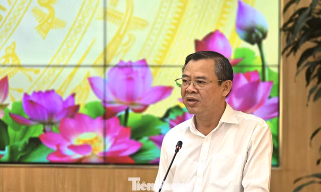 Có người nhắn tin cho Chủ tịch Cần Thơ nói việc rất lạ...