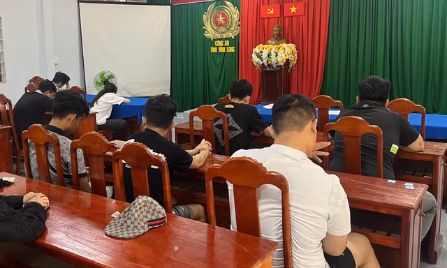 Năm 2025, hơn 200 cô dâu ở Vĩnh Long kết hôn với người nước ngoài