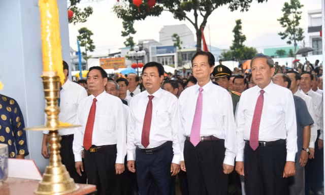 Dâng hương tưởng niệm 157 năm ngày Anh hùng dân tộc Nguyễn Trung Trực hy sinh