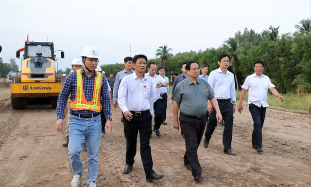 Thủ tướng chốt hạn thông xe cao tốc Châu Đốc - Cần Thơ - Sóc Trăng 